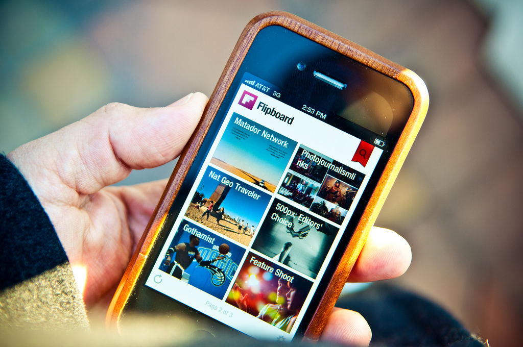 Flipping beautiful news and digital curation on your mobile devices