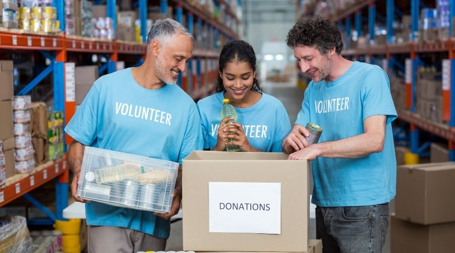 Who helps the helpers? 8 tips for voluntary groups | School of ...